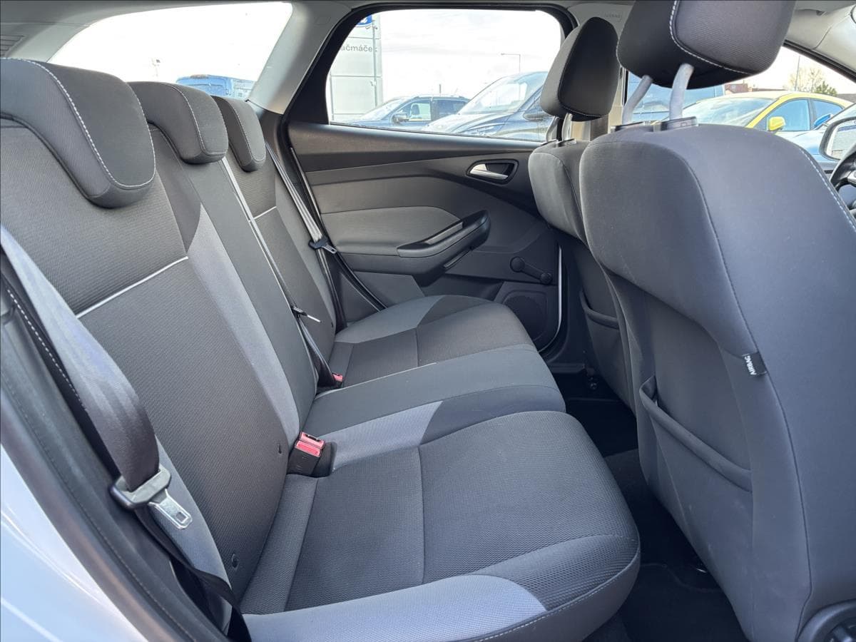 2012 Ford FOCUS - 12