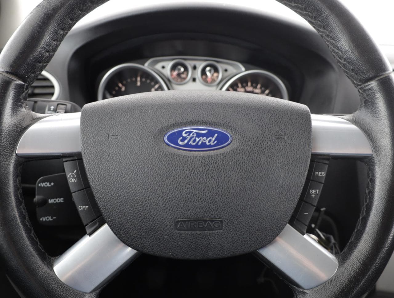 2009 Ford FOCUS - 14