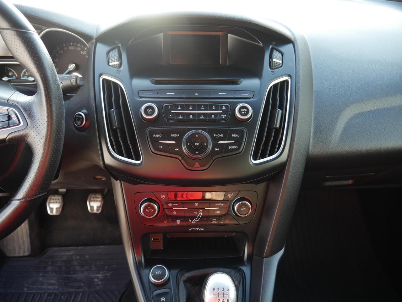 2018 Ford FOCUS - 11