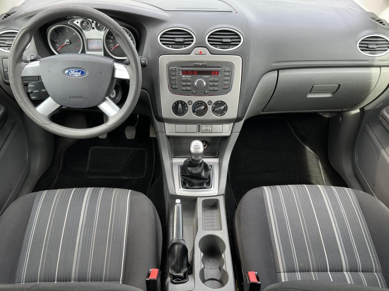 2011 Ford FOCUS - 7