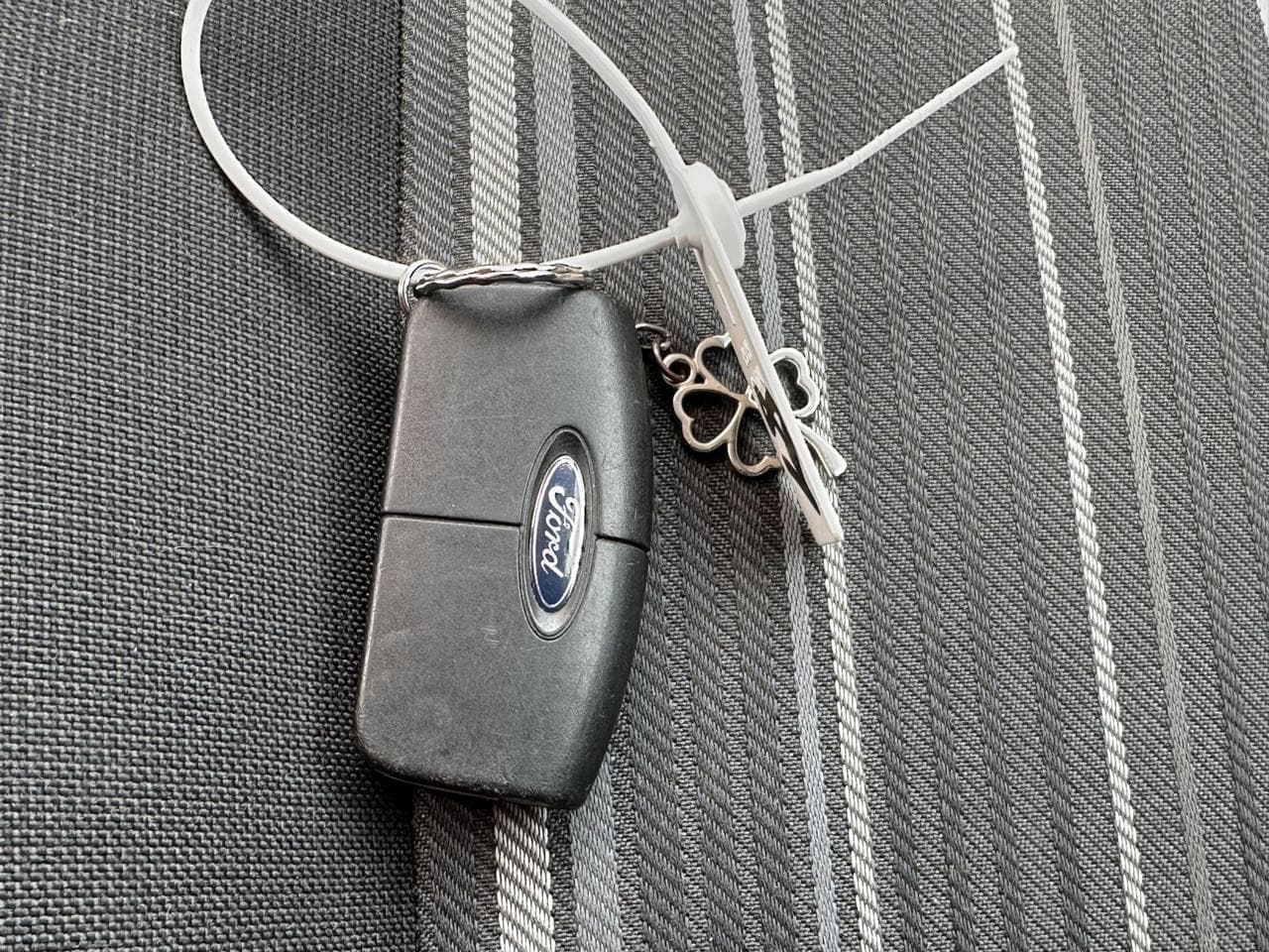 2011 Ford FOCUS - 15