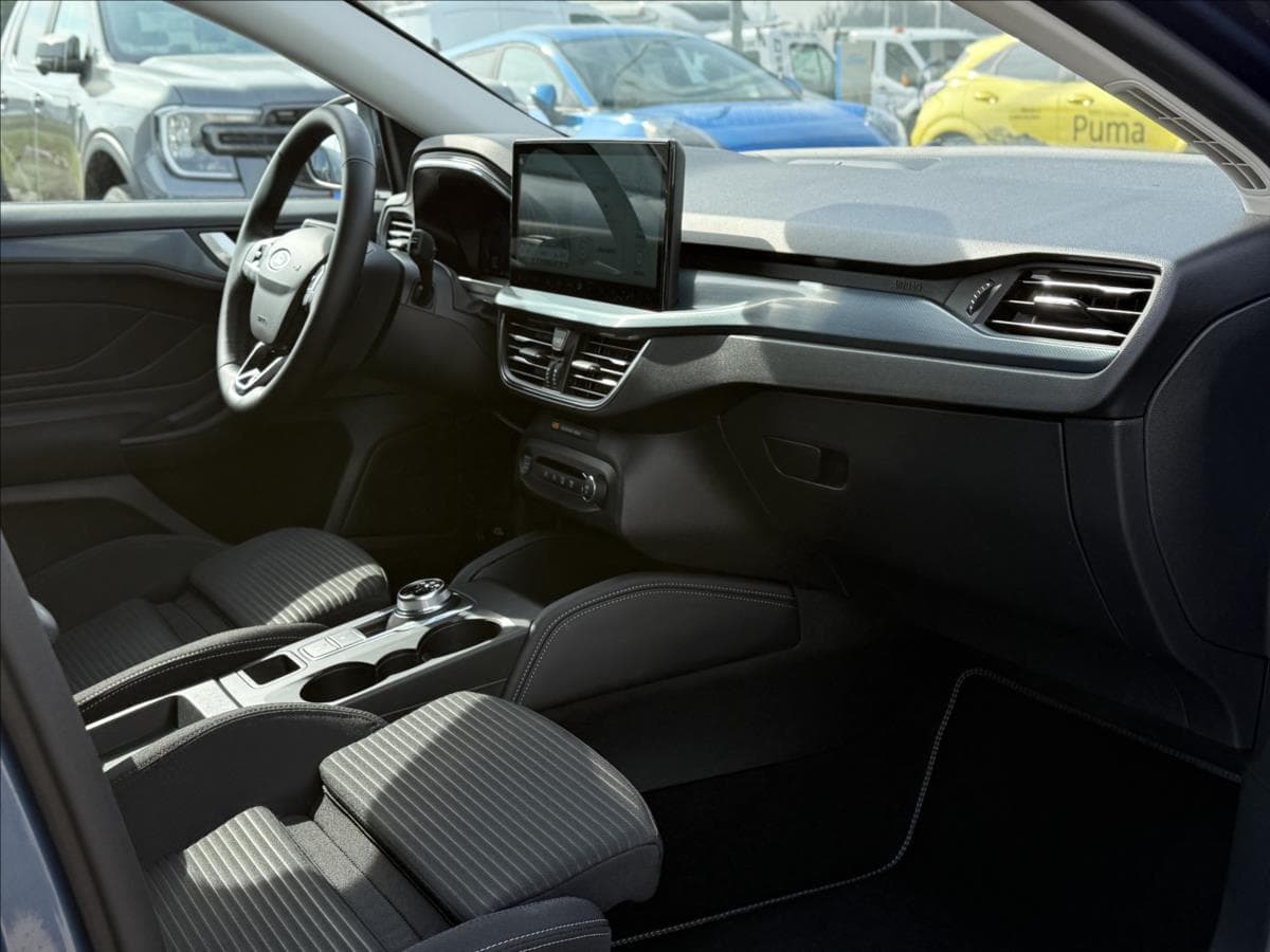 2025 Ford FOCUS - 14