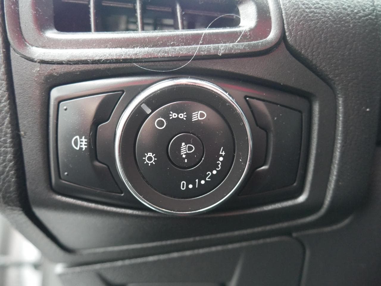 2012 Ford Focus - 25