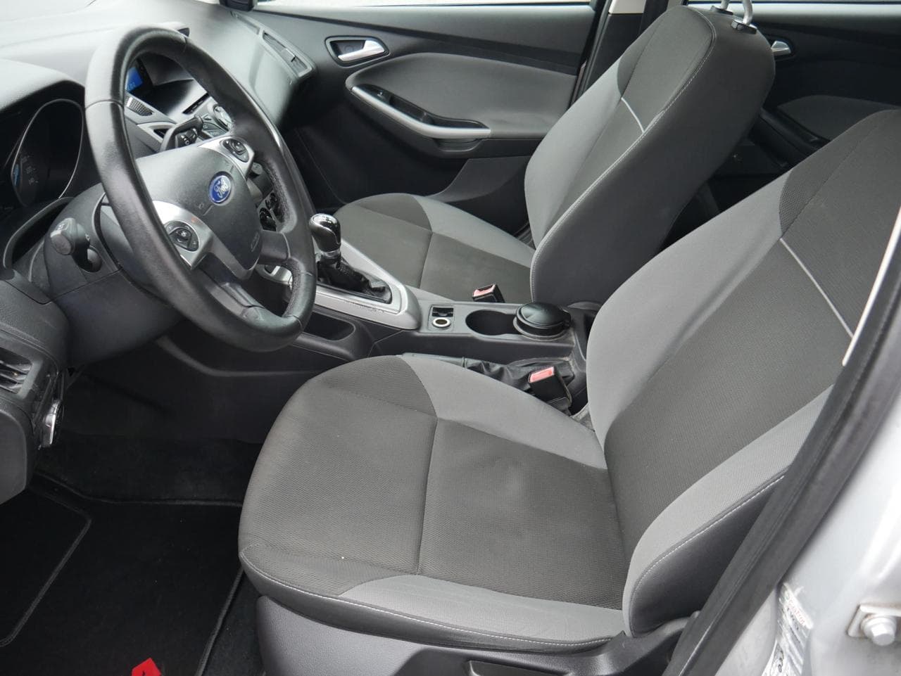 2012 Ford Focus - 17