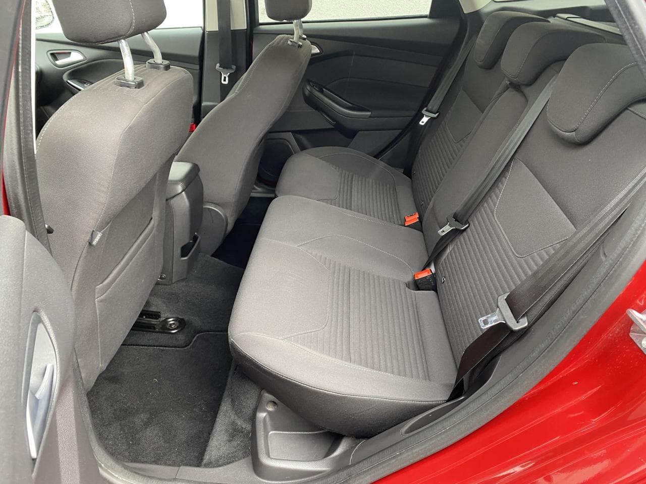 2016 Ford FOCUS - 10