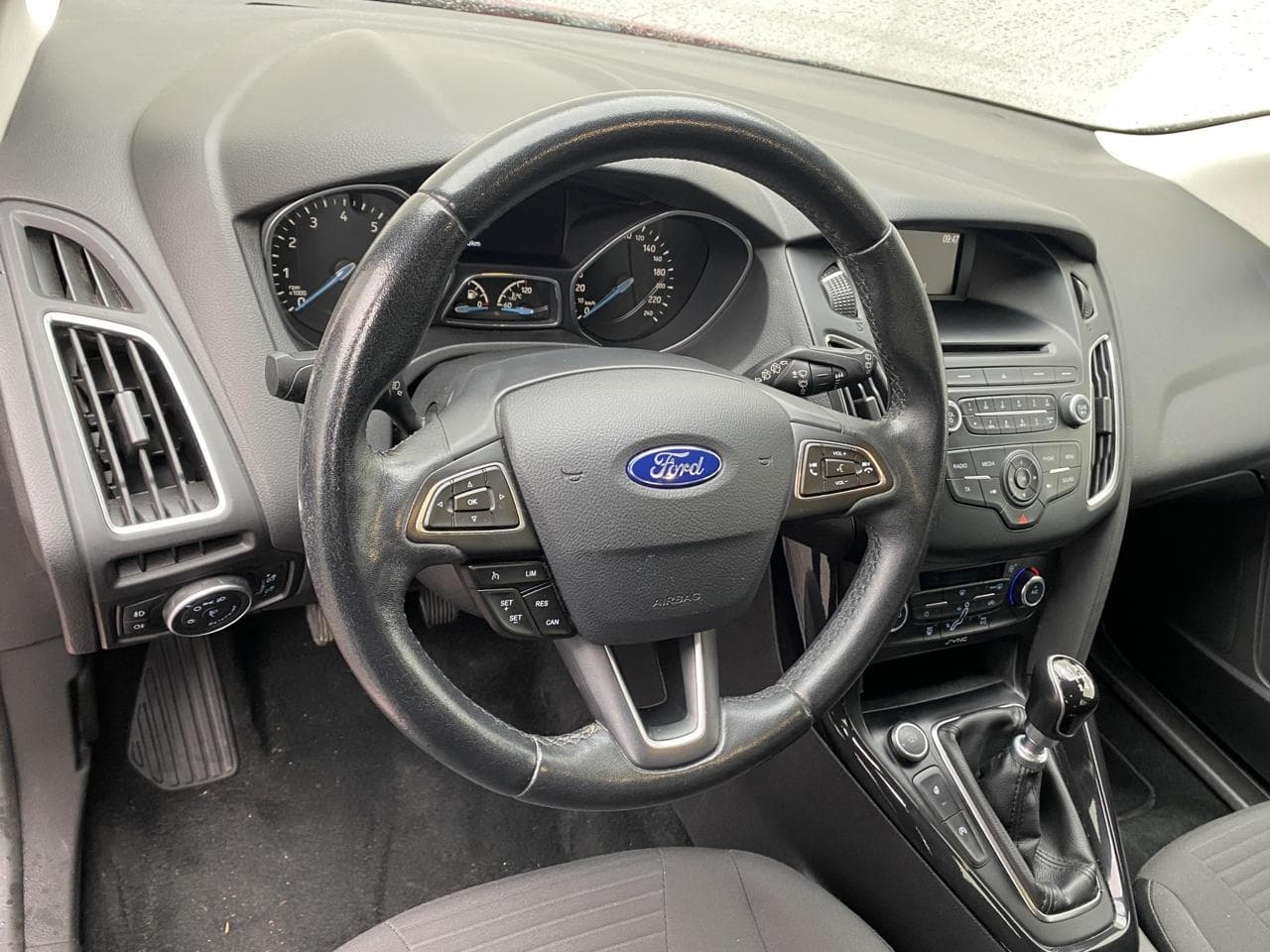 2016 Ford FOCUS - 12