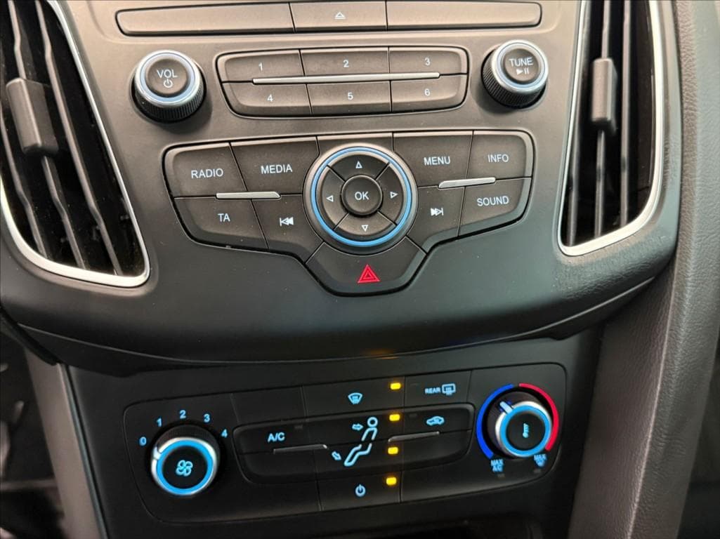 2016 Ford FOCUS - 11