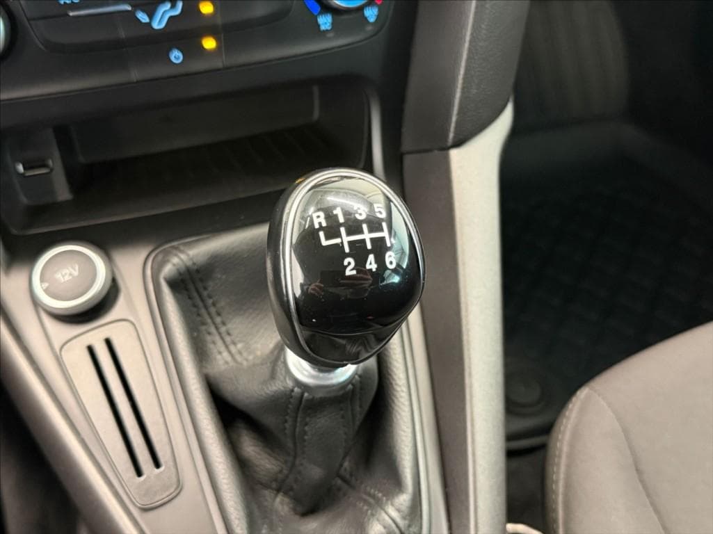 2016 Ford FOCUS - 12