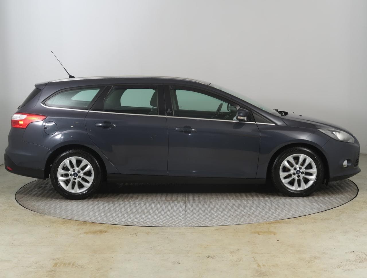 2012 Ford FOCUS - 8