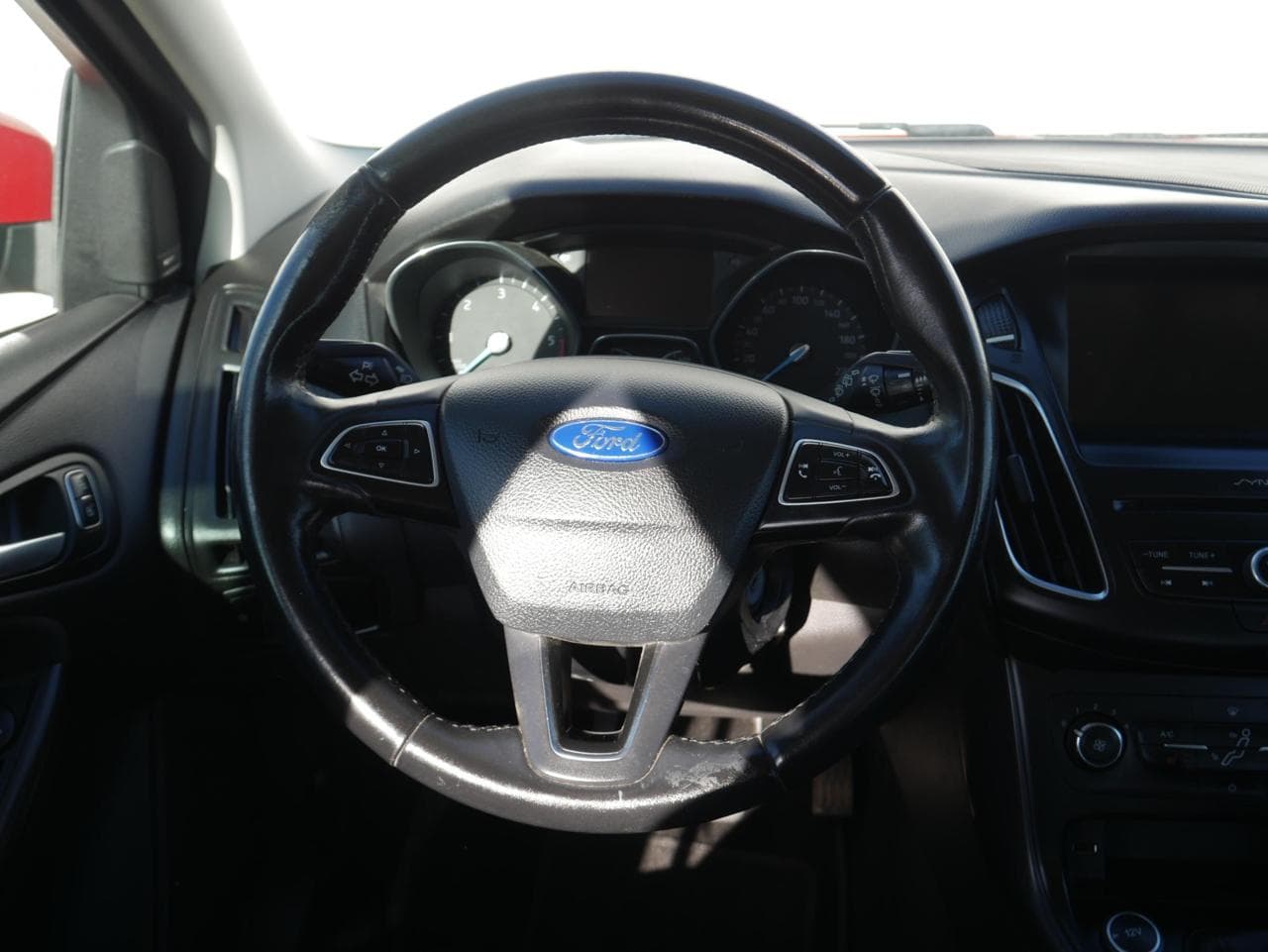 2015 Ford FOCUS - 23