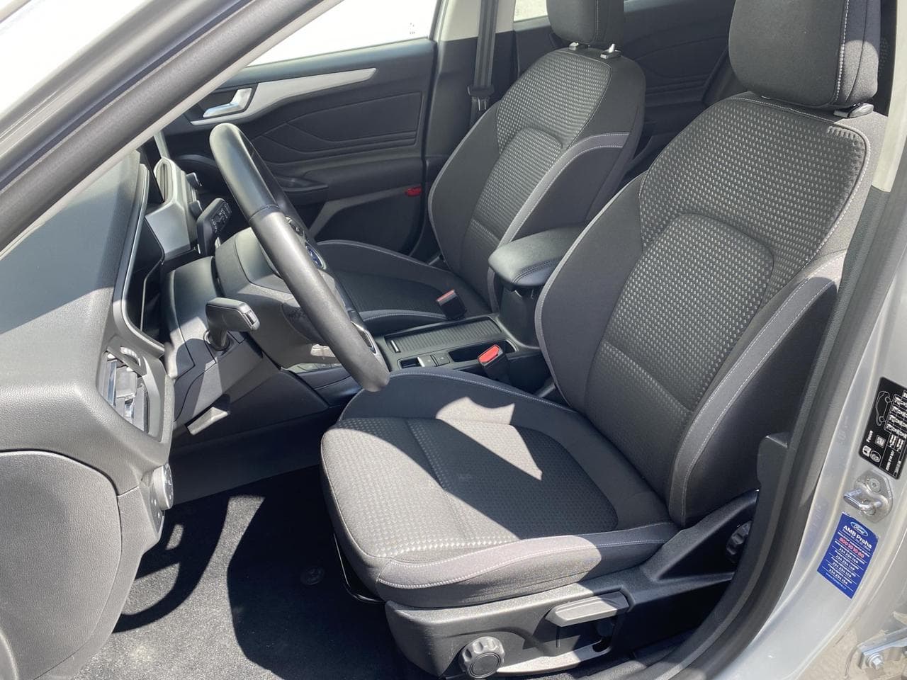 2021 Ford FOCUS - 16