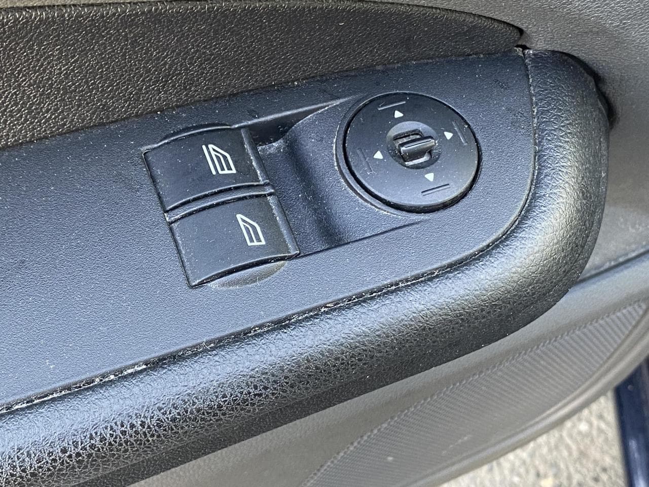 2007 Ford FOCUS - 11