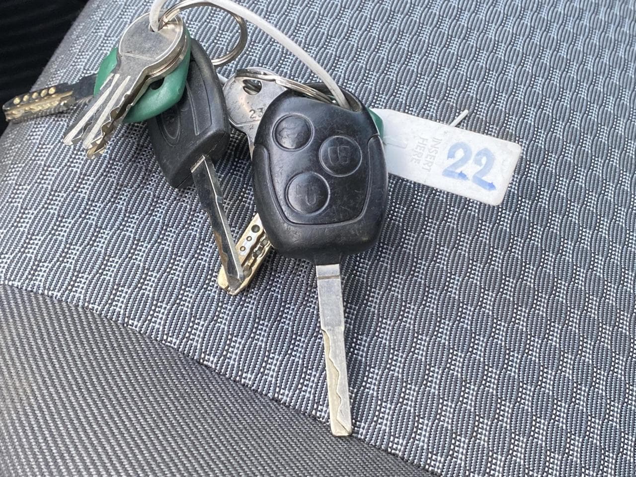 2007 Ford FOCUS - 16