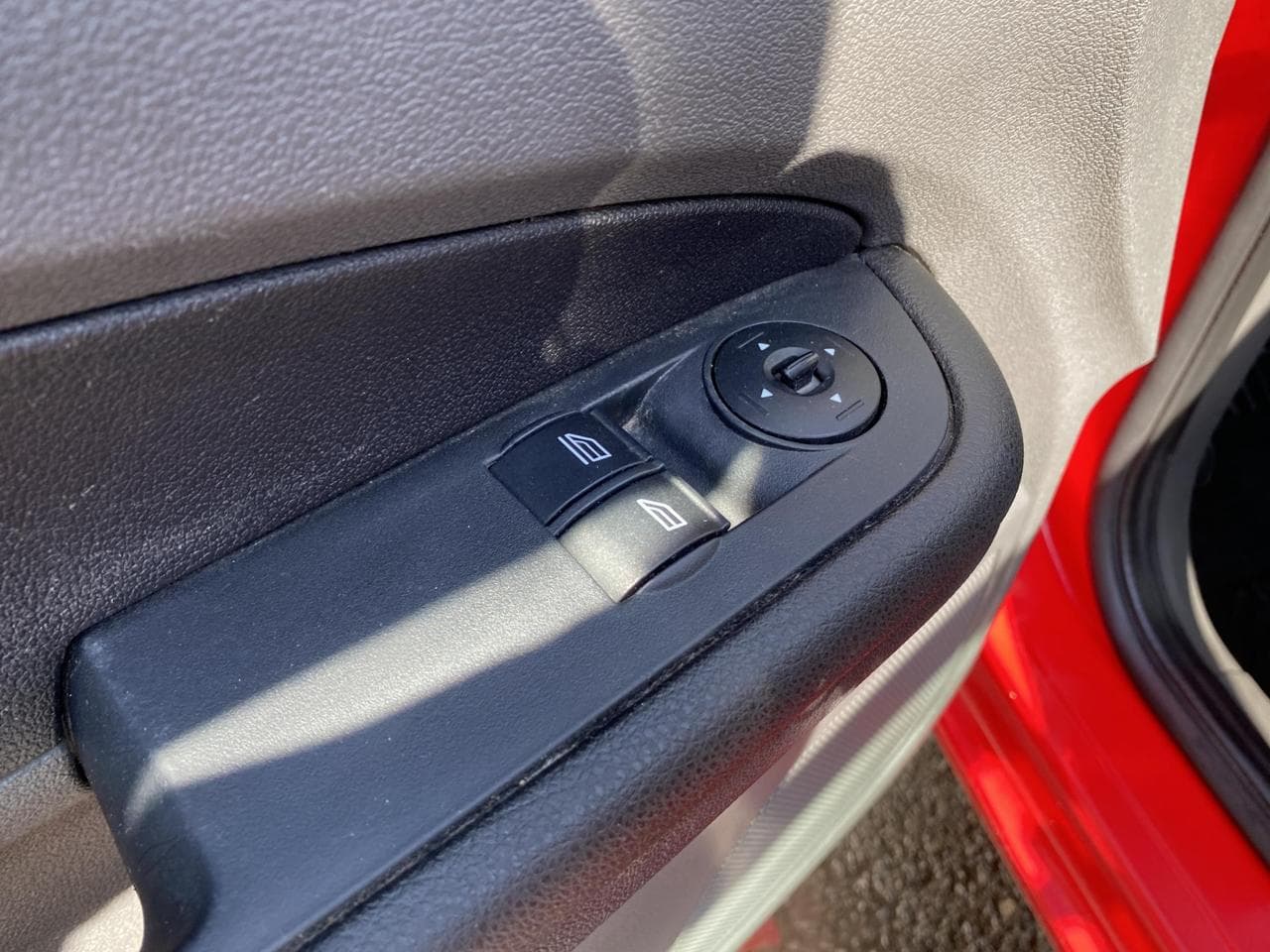 2007 Ford FOCUS - 13