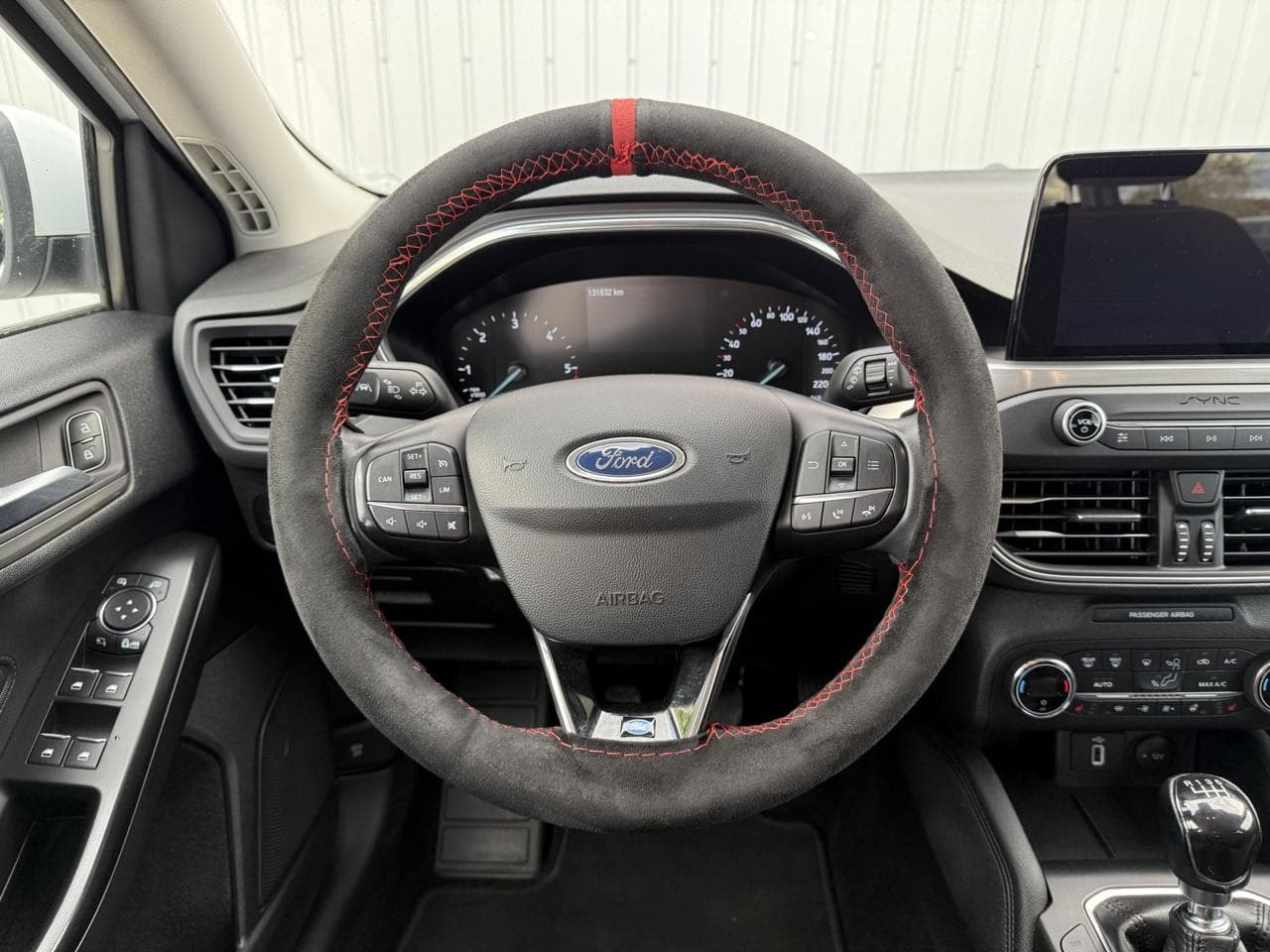 2019 Ford FOCUS - 12