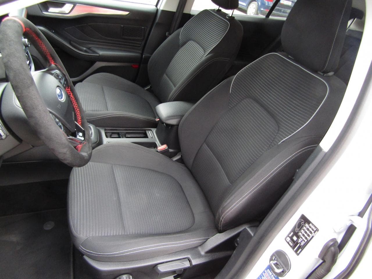 2019 Ford FOCUS - 9
