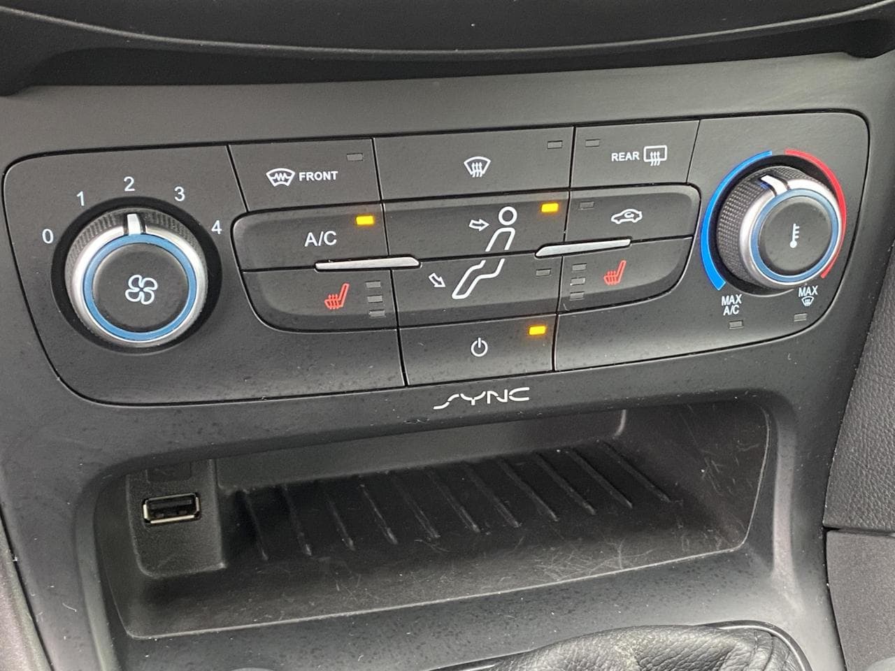 2015 Ford FOCUS - 14