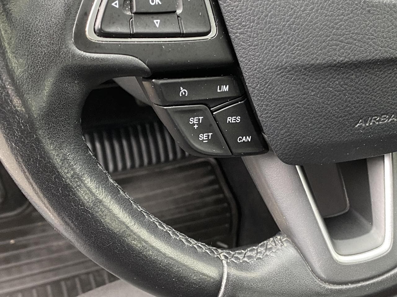 2015 Ford FOCUS - 13