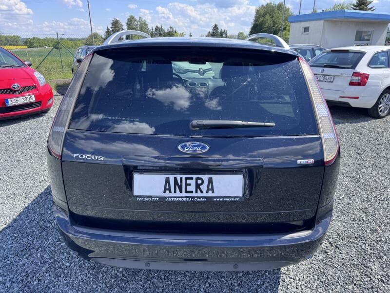 2010 Ford FOCUS - 5