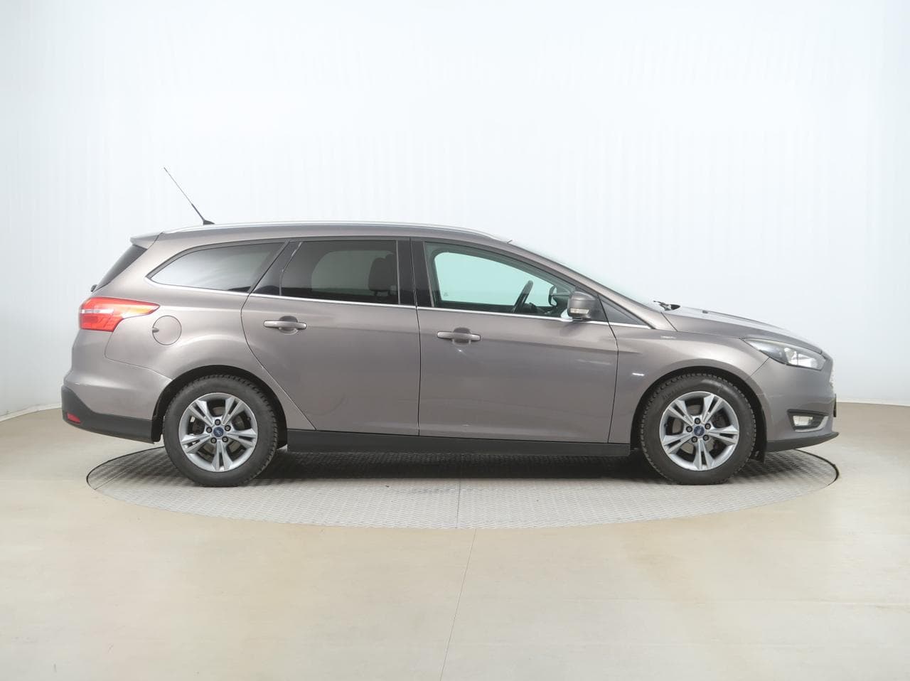 2015 Ford FOCUS - 8