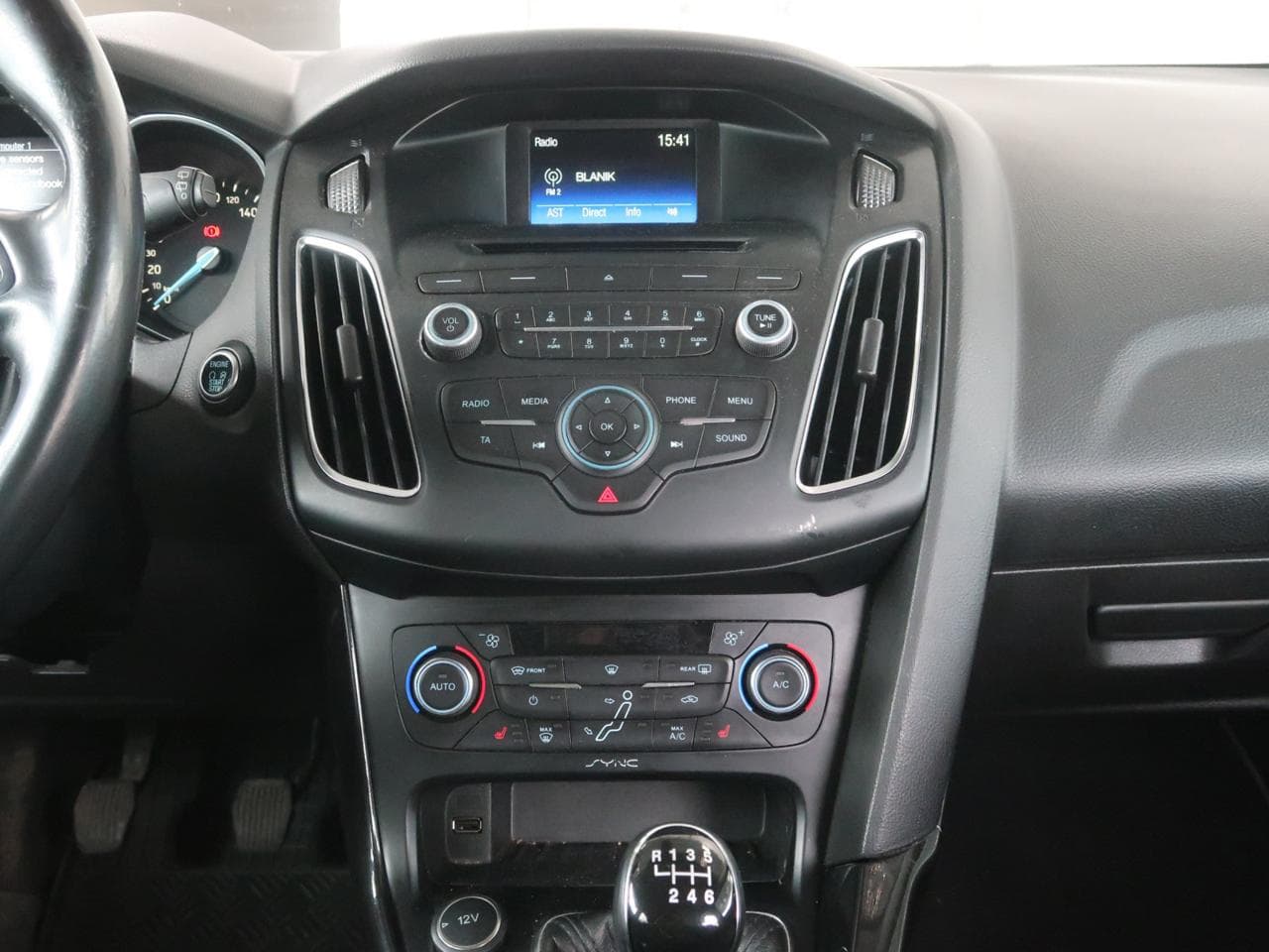 2015 Ford FOCUS - 17