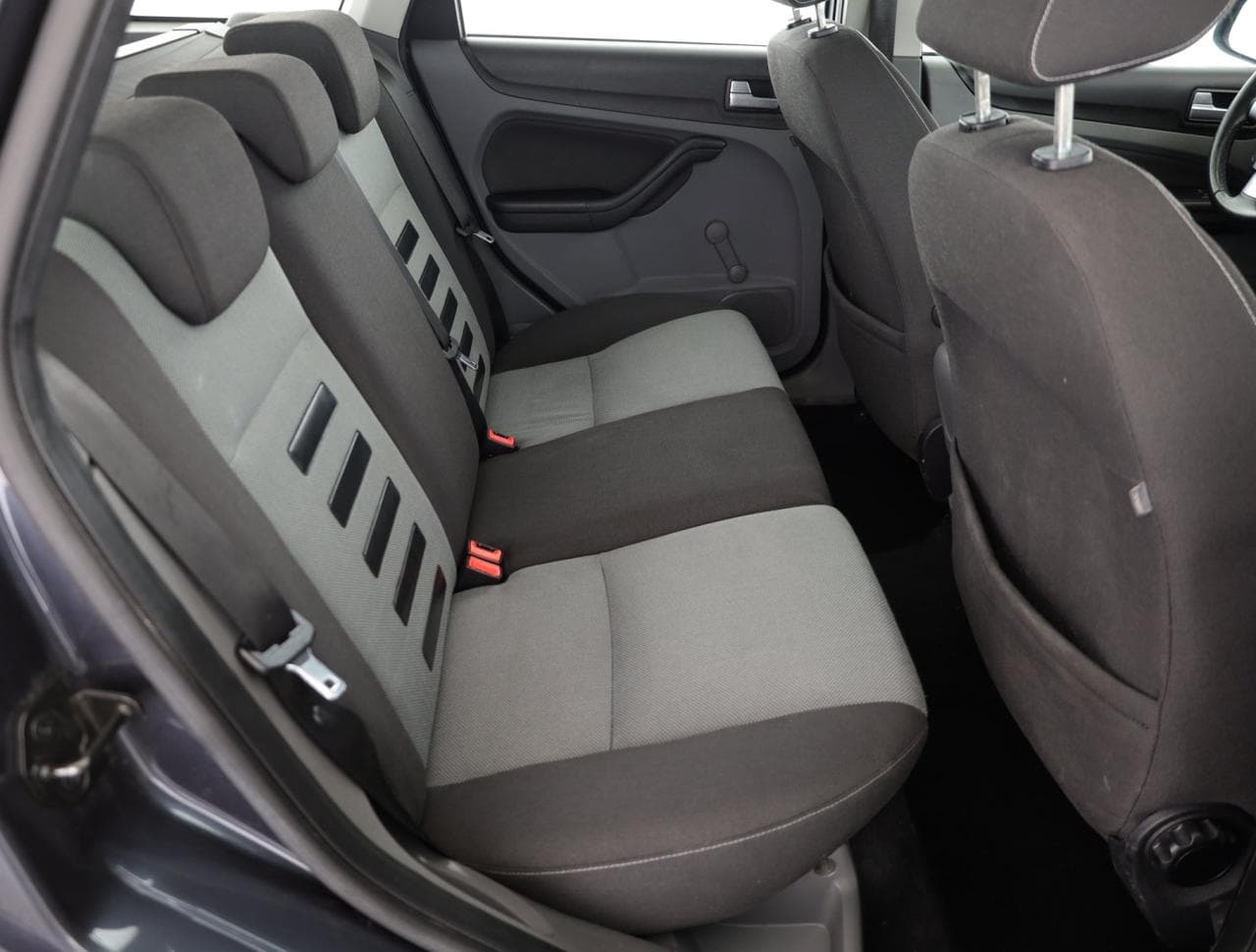 2008 Ford FOCUS - 11