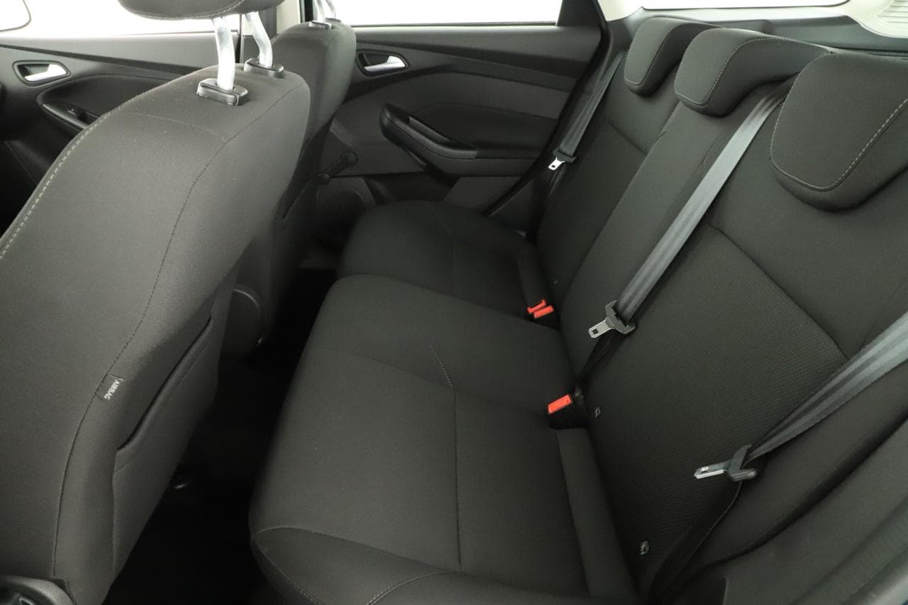 2016 Ford FOCUS - 12