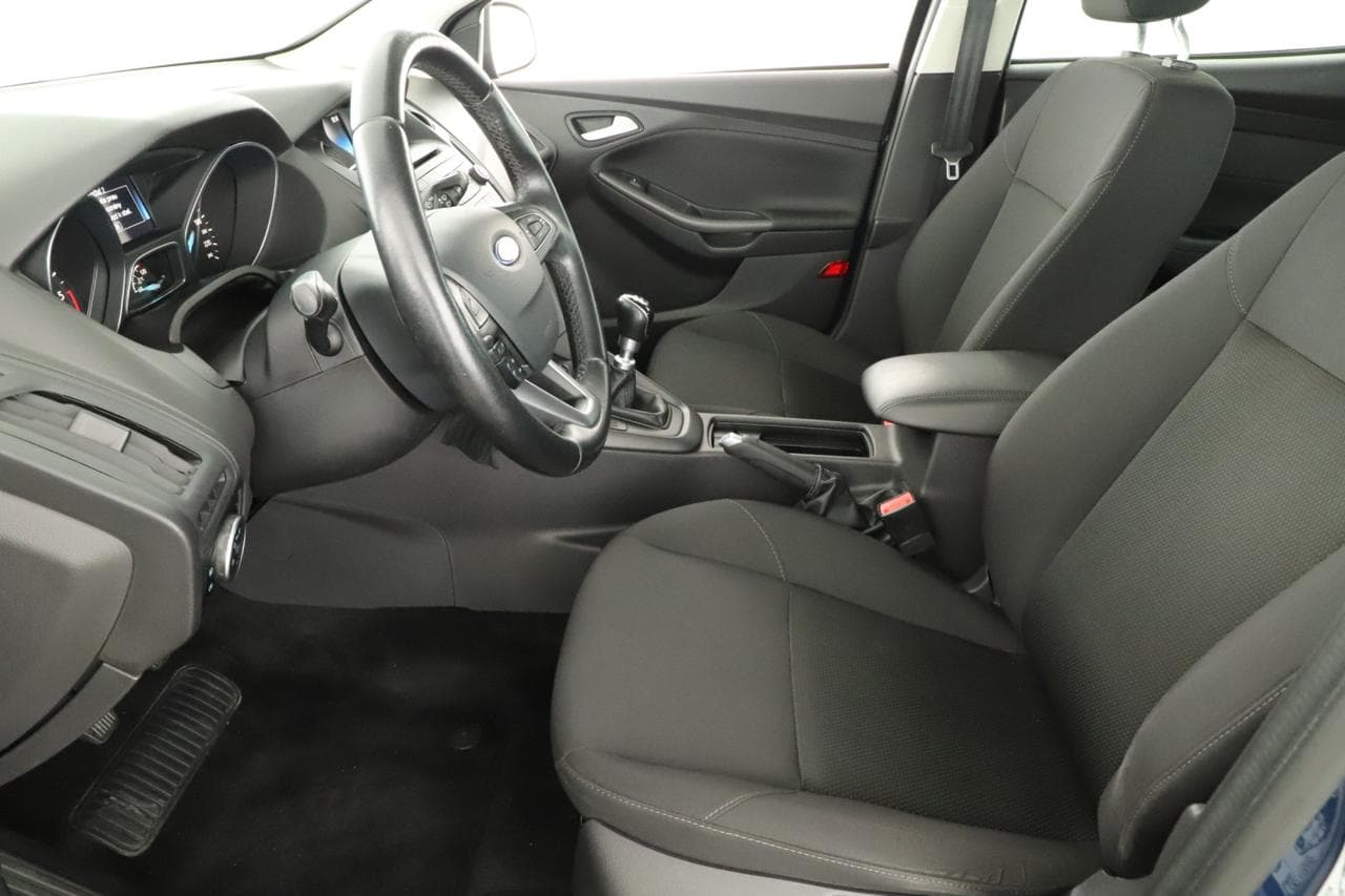 2016 Ford FOCUS - 13