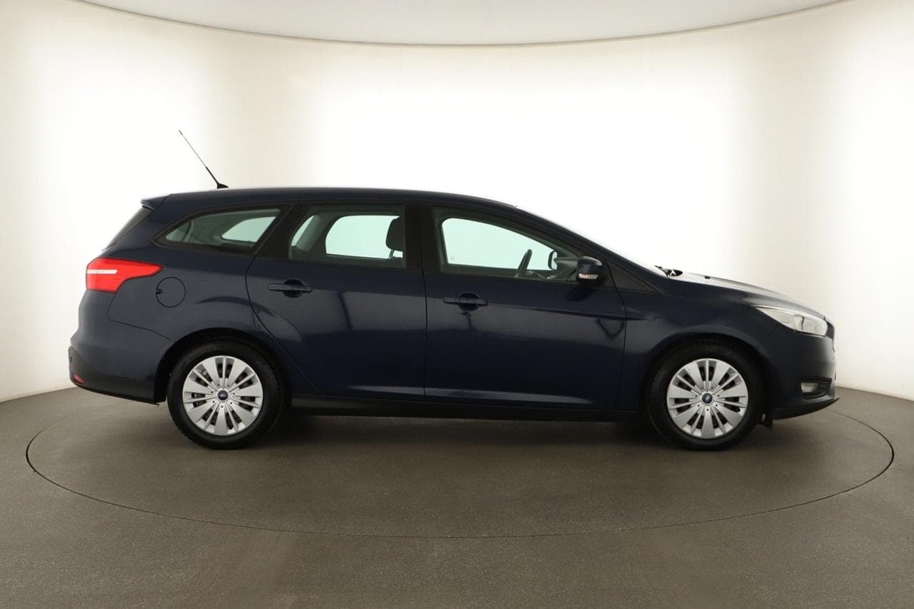 2016 Ford FOCUS - 8