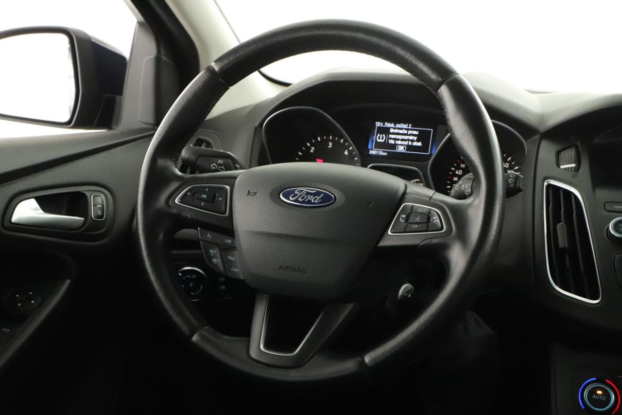 2016 Ford FOCUS - 14