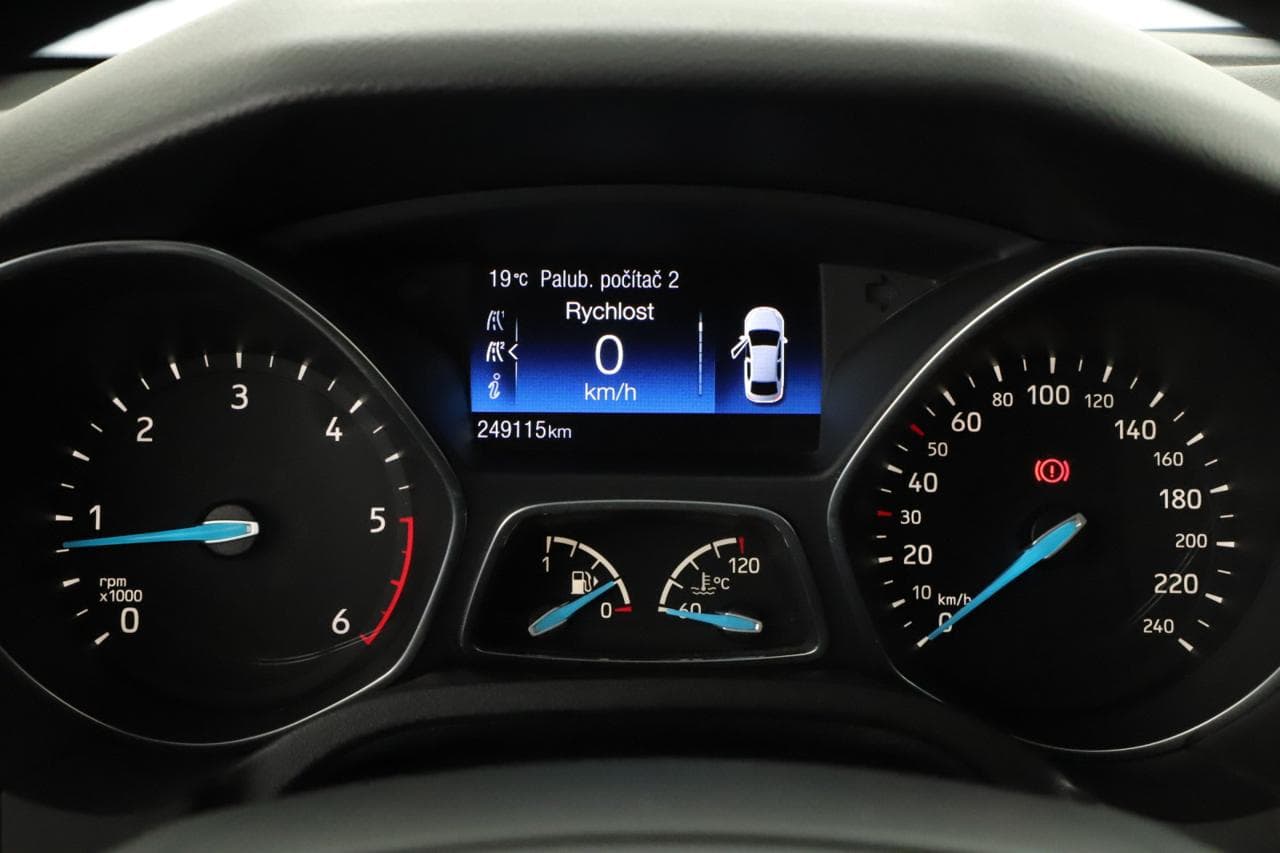 2016 Ford FOCUS - 15