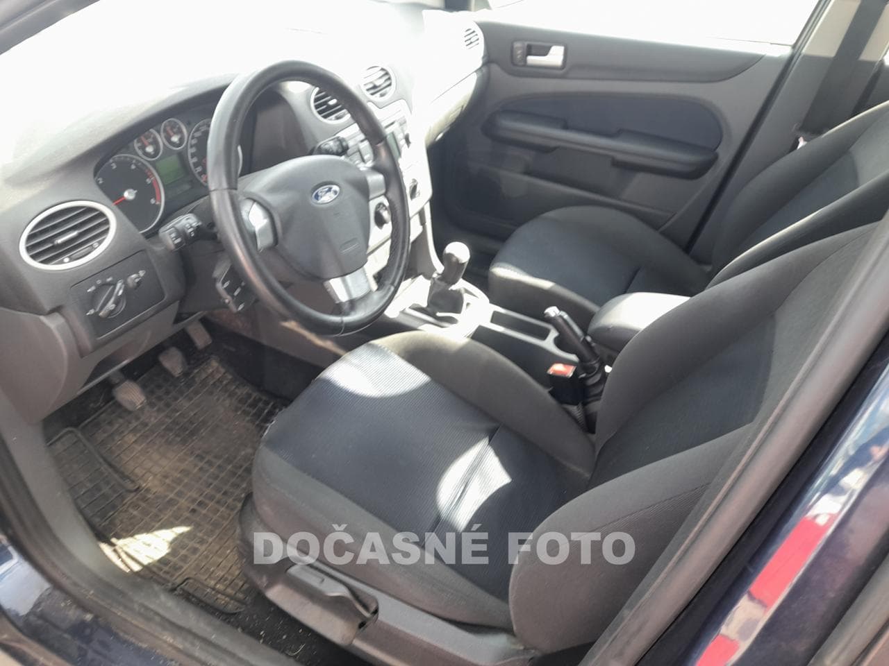 2006 Ford FOCUS - 3