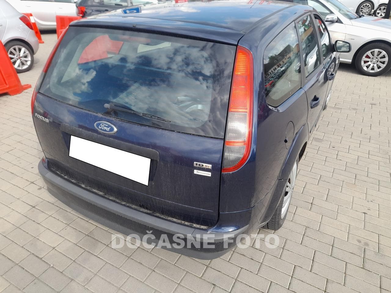2006 Ford FOCUS - 2