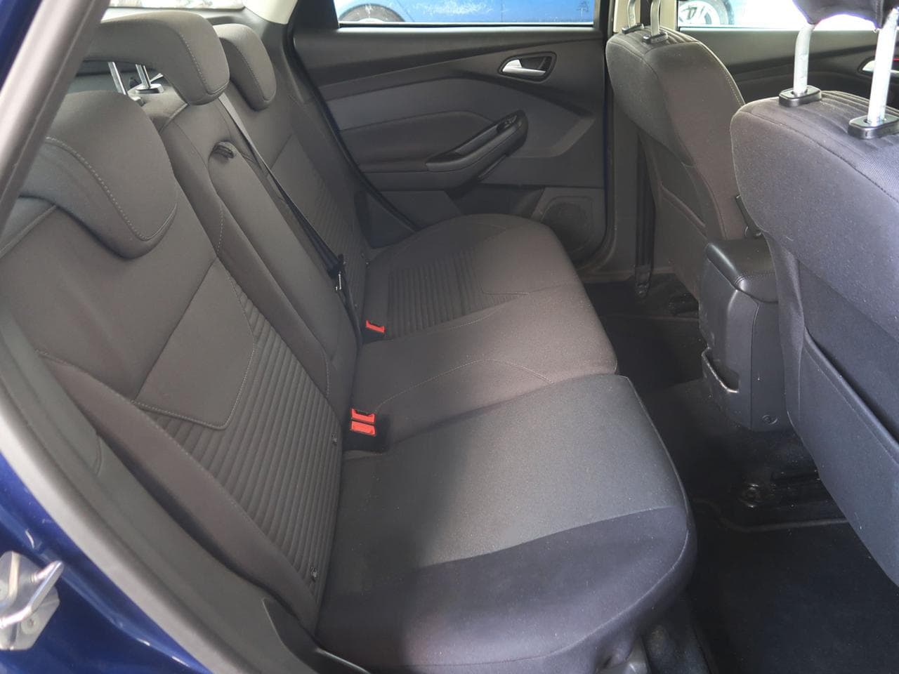 2017 Ford FOCUS - 13