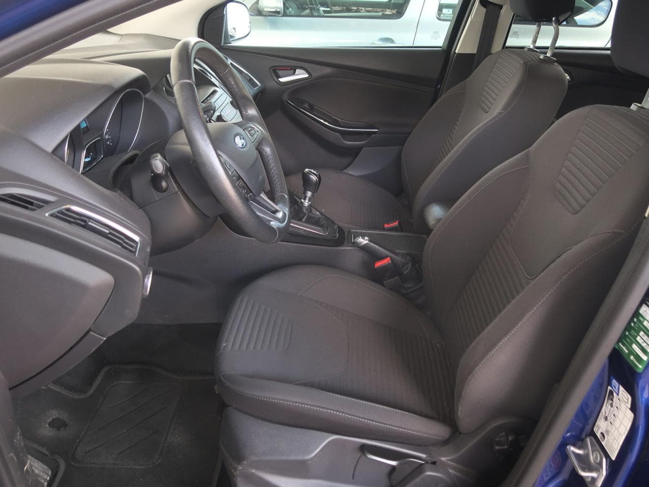 2017 Ford FOCUS - 16