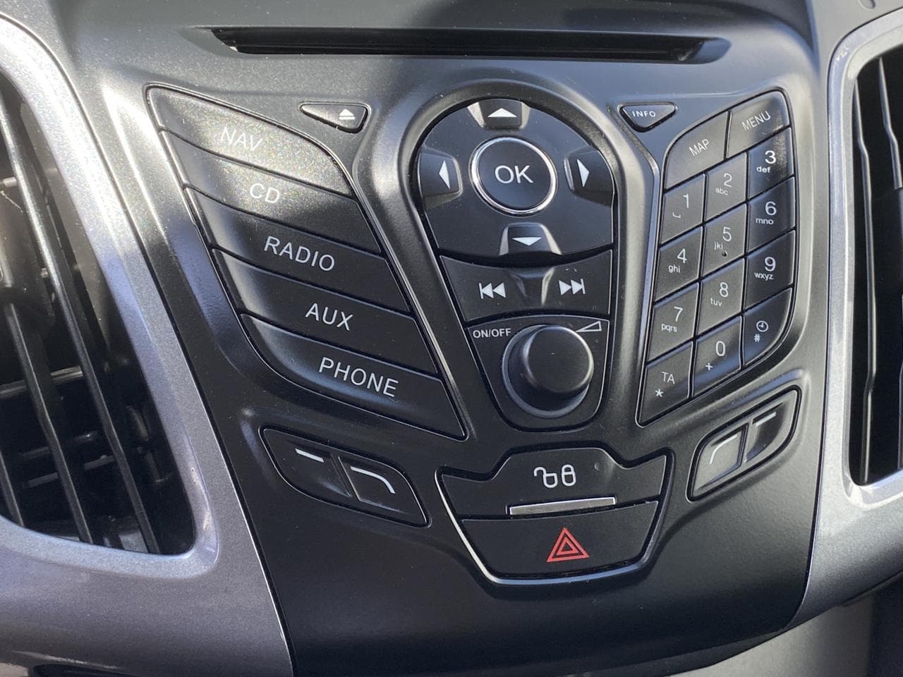 2011 Ford FOCUS - 15
