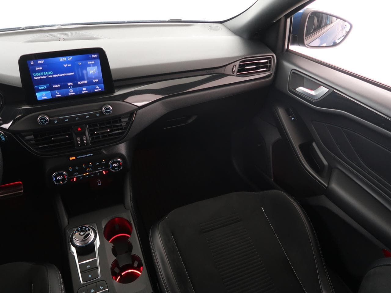 2020 Ford FOCUS - 11