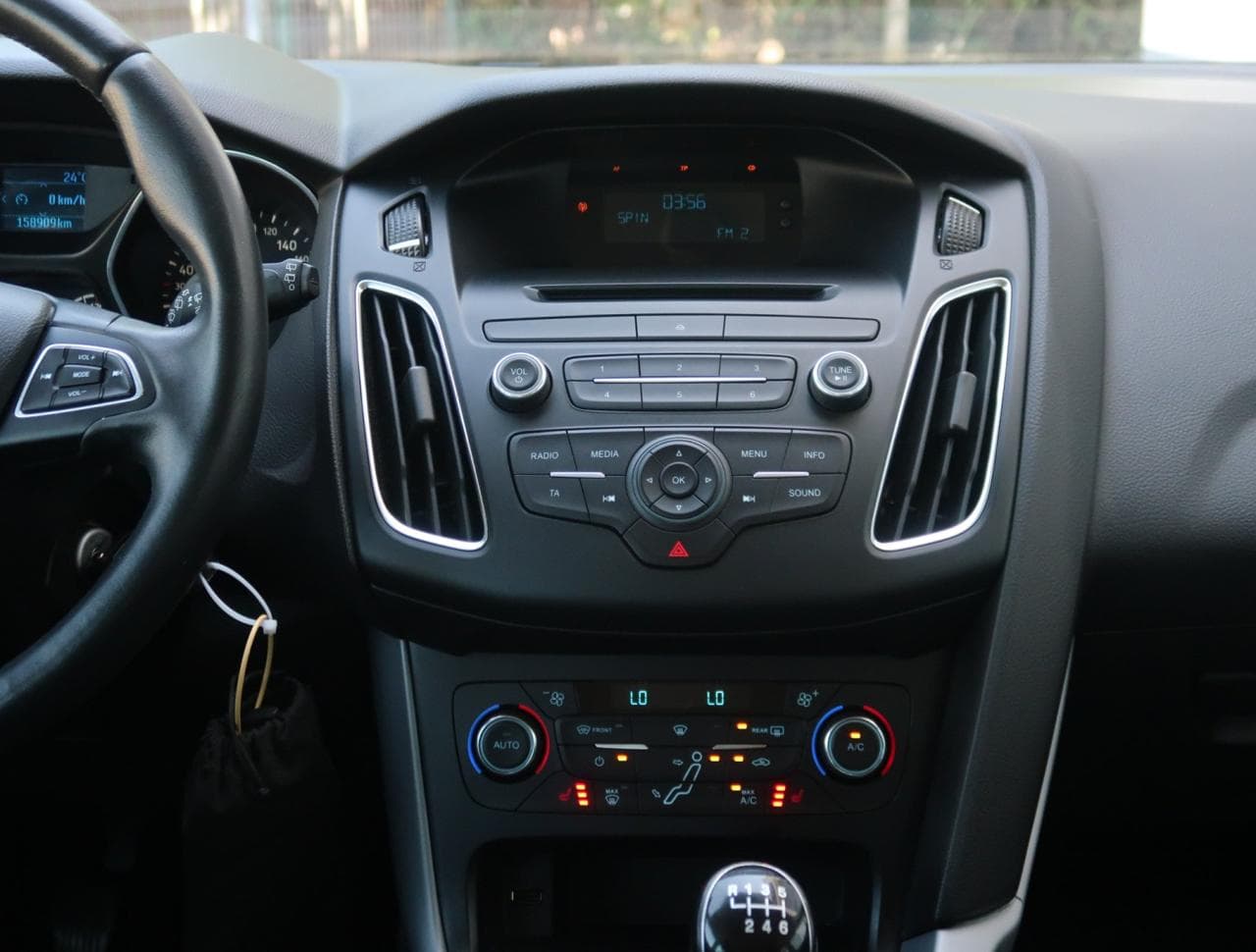 2016 Ford FOCUS - 27