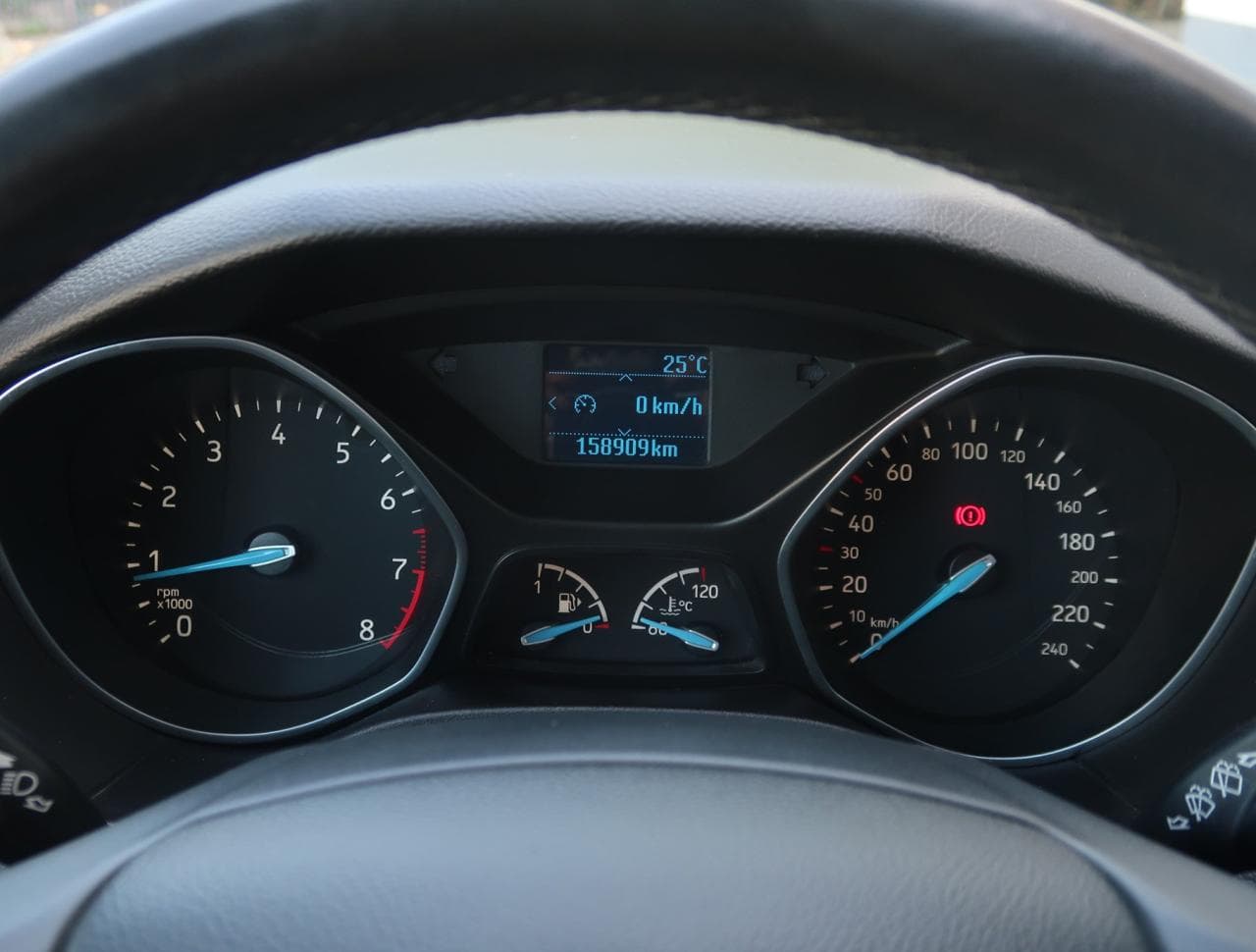 2016 Ford FOCUS - 26