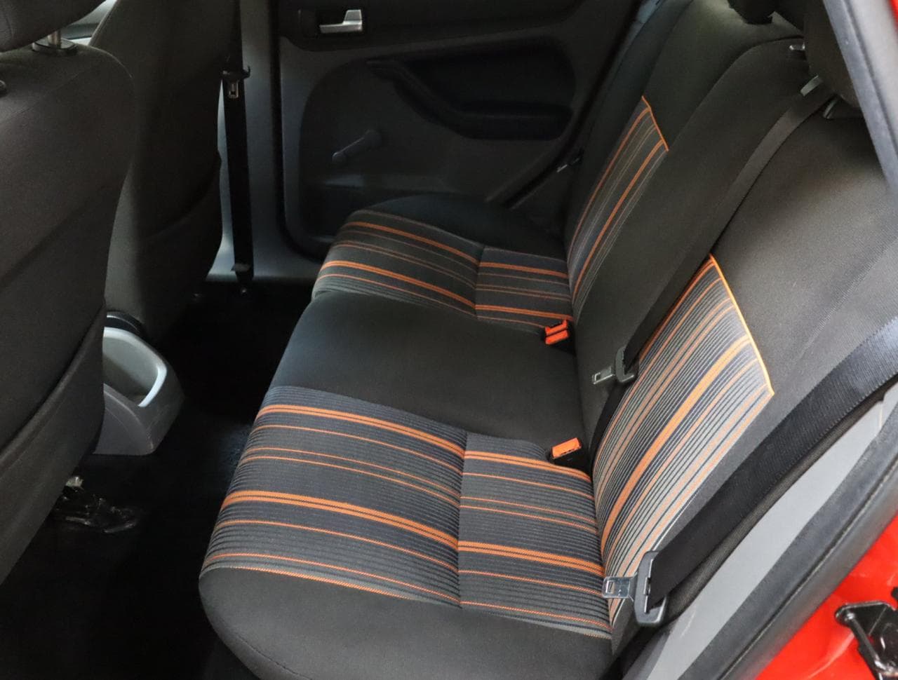 2008 Ford FOCUS - 26