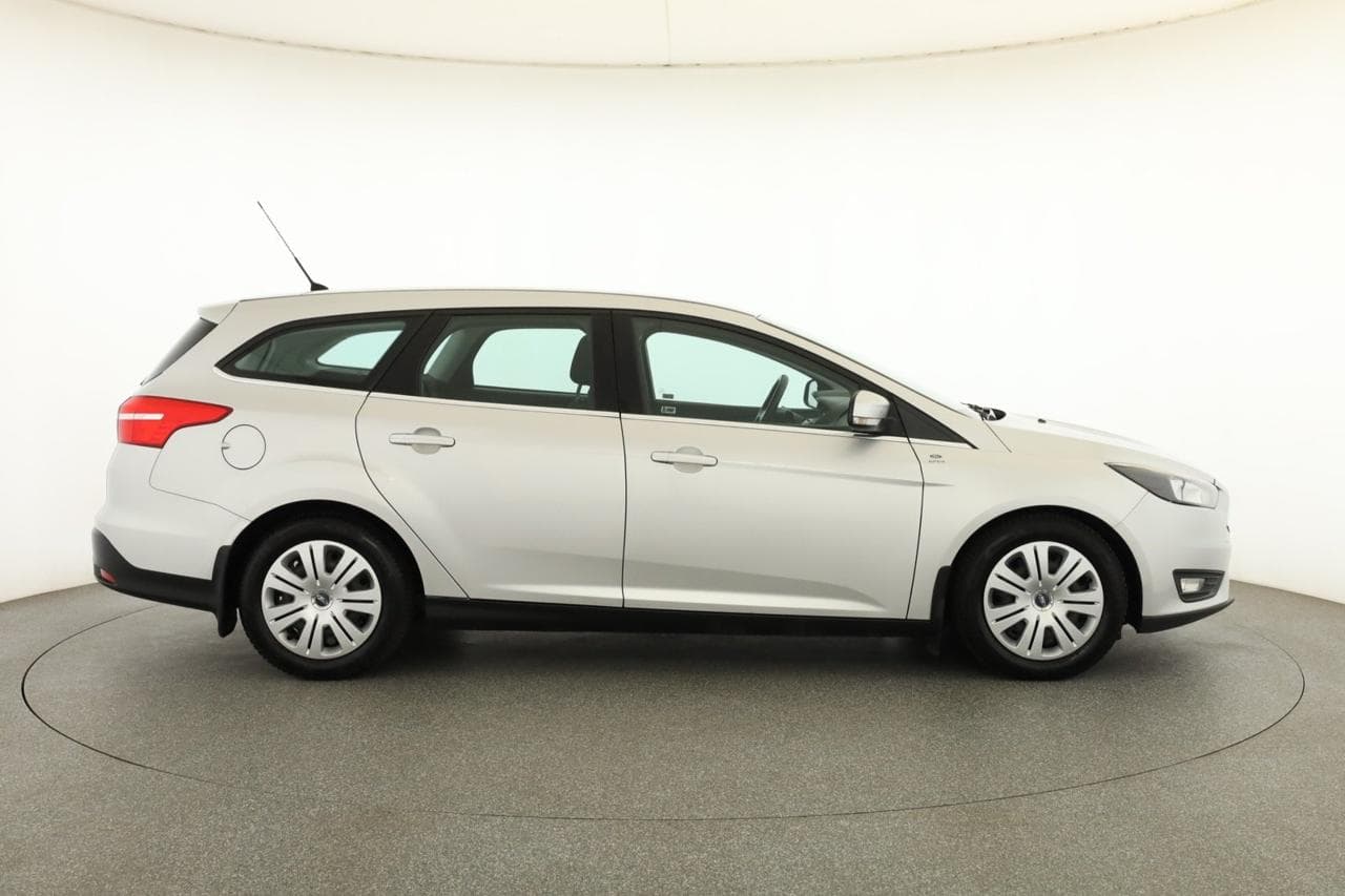 2015 Ford FOCUS - 8