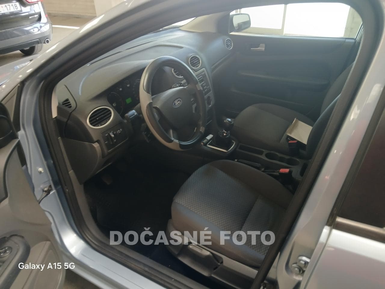2006 Ford FOCUS - 3