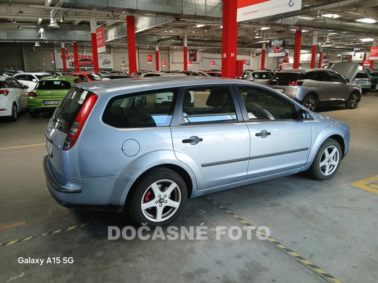 2006 Ford FOCUS - 2