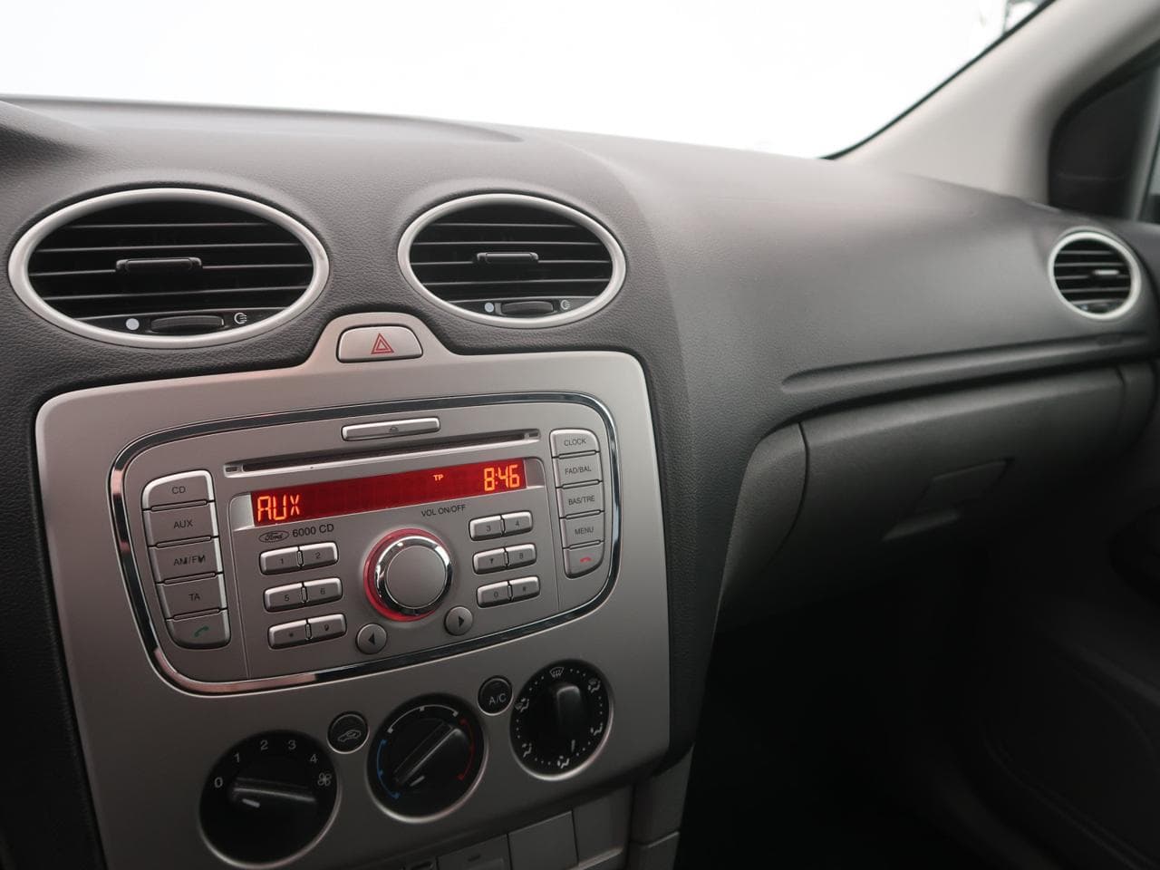 2008 Ford FOCUS - 25
