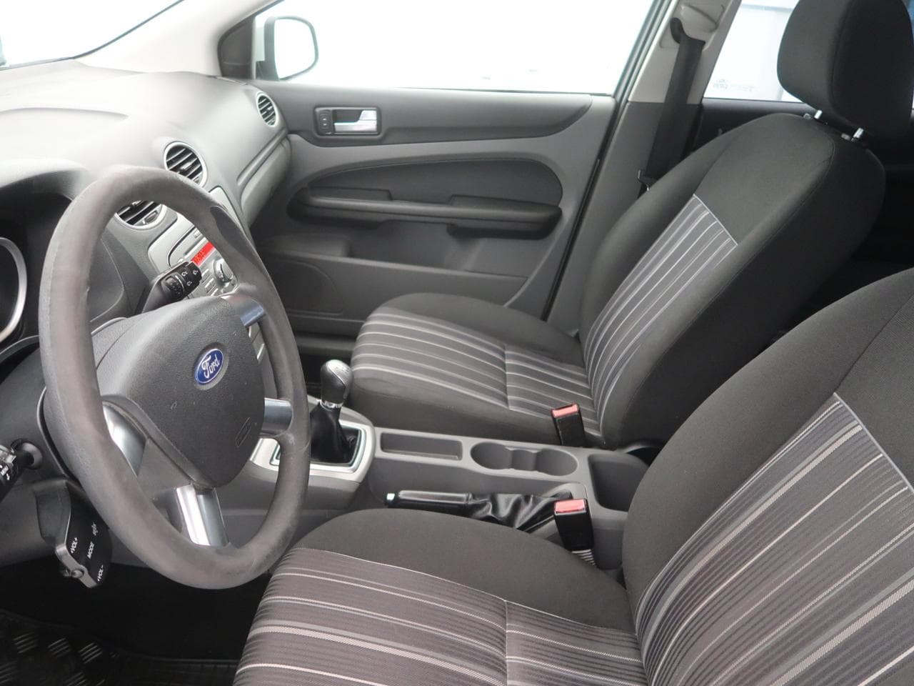 2008 Ford FOCUS - 21