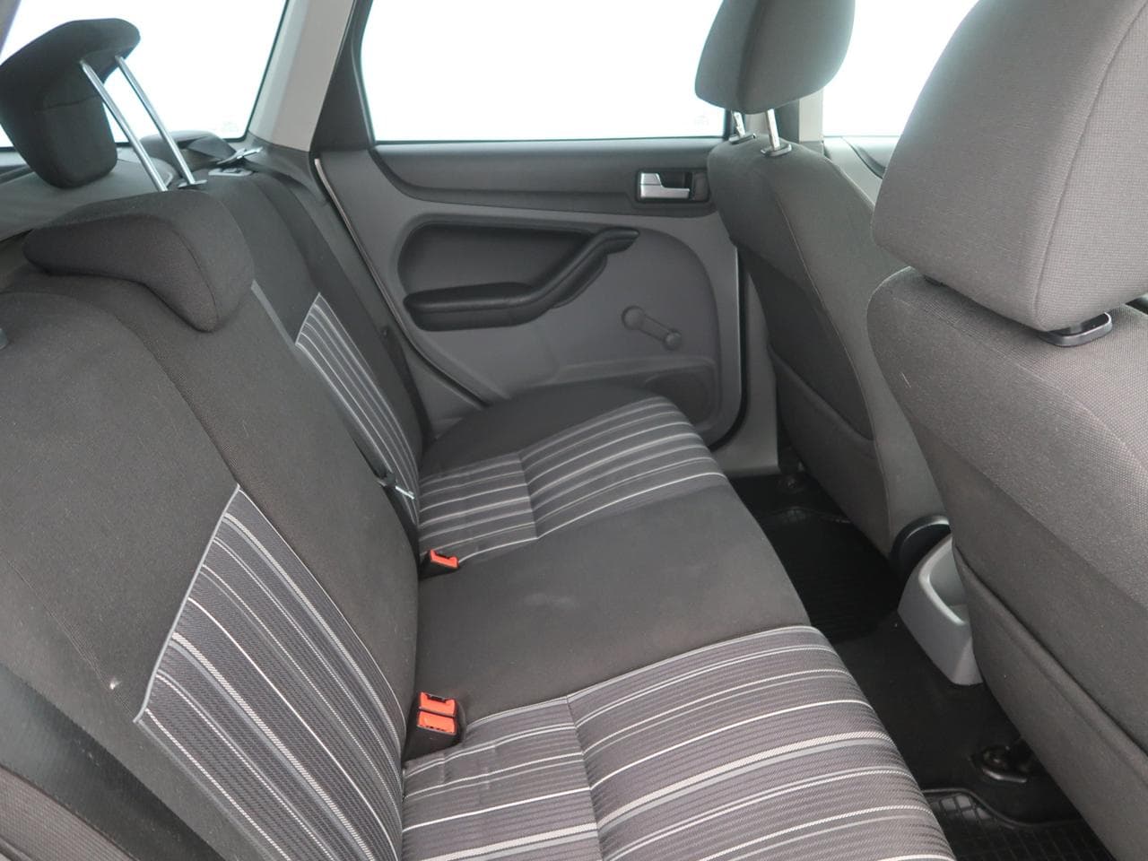 2008 Ford FOCUS - 15