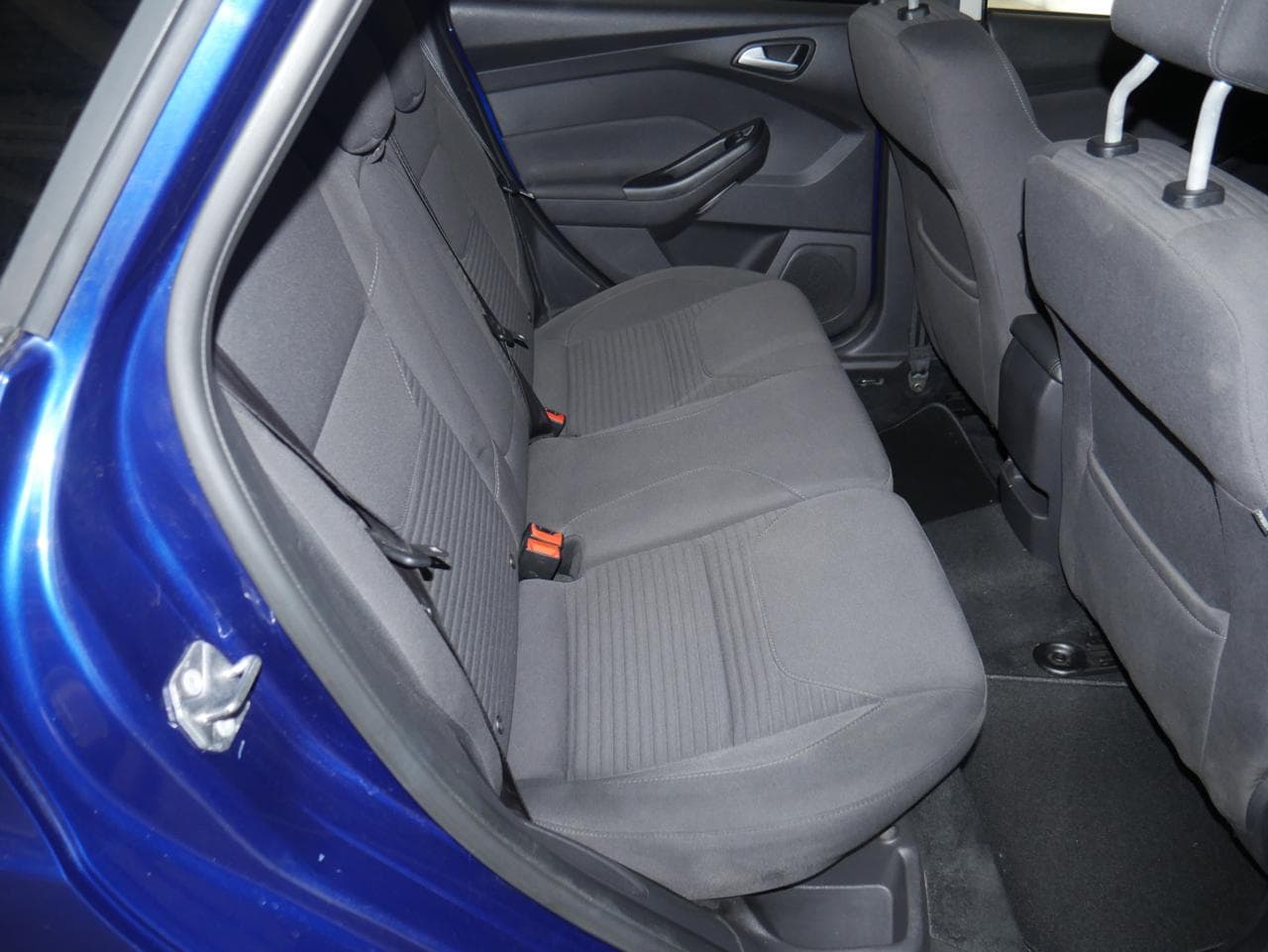 2015 Ford FOCUS - 18