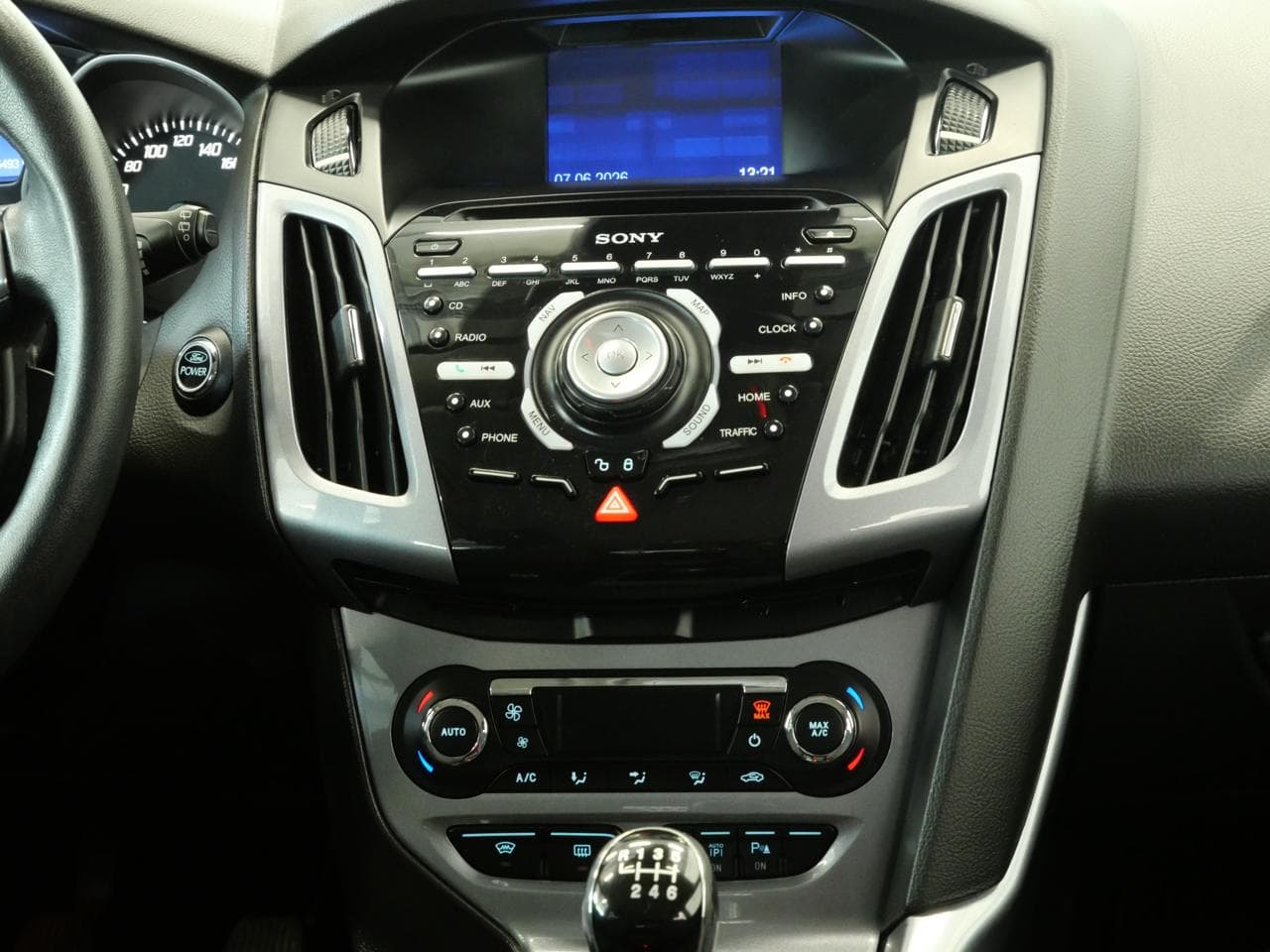 2012 Ford FOCUS - 13