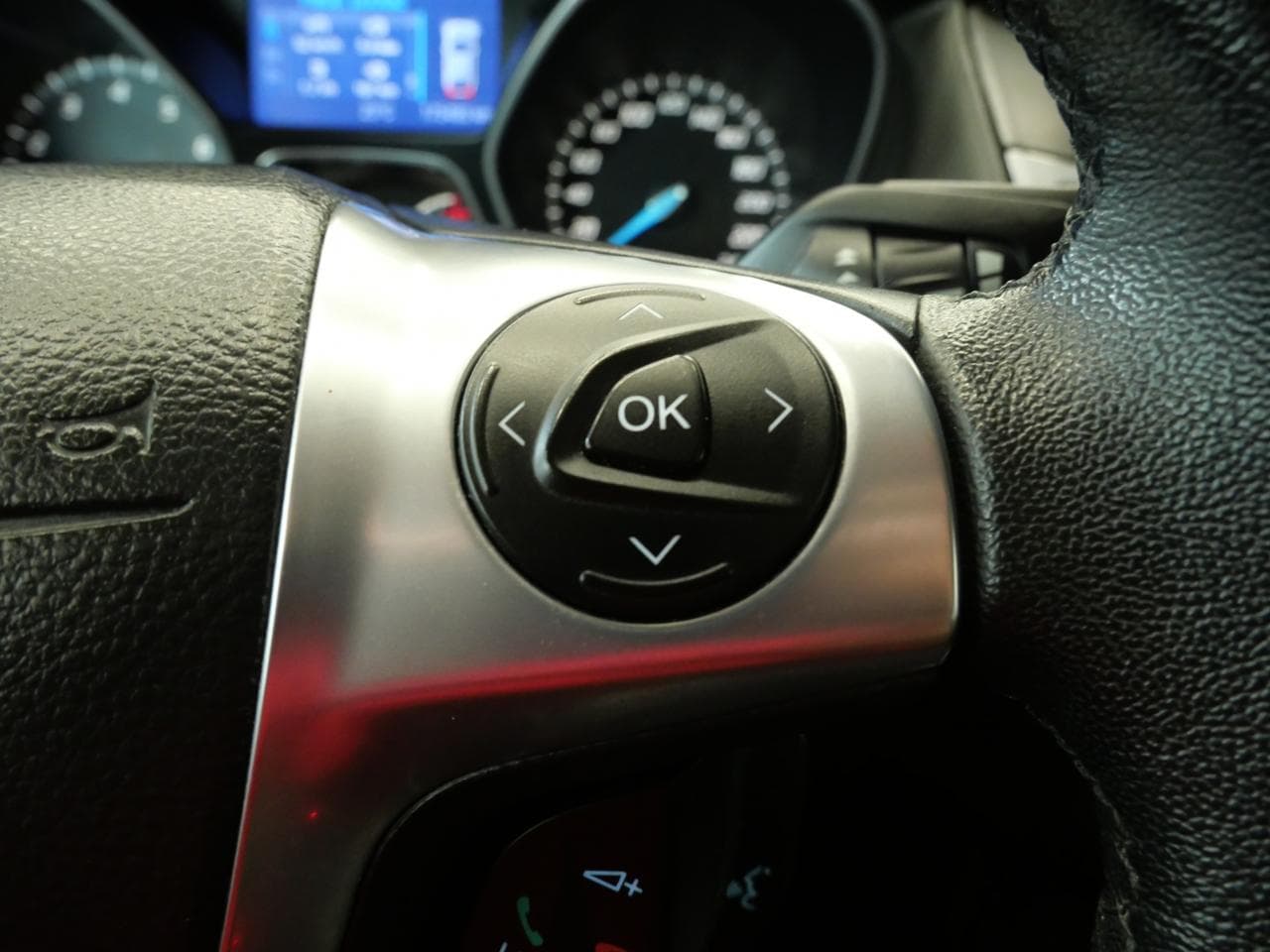 2012 Ford FOCUS - 27