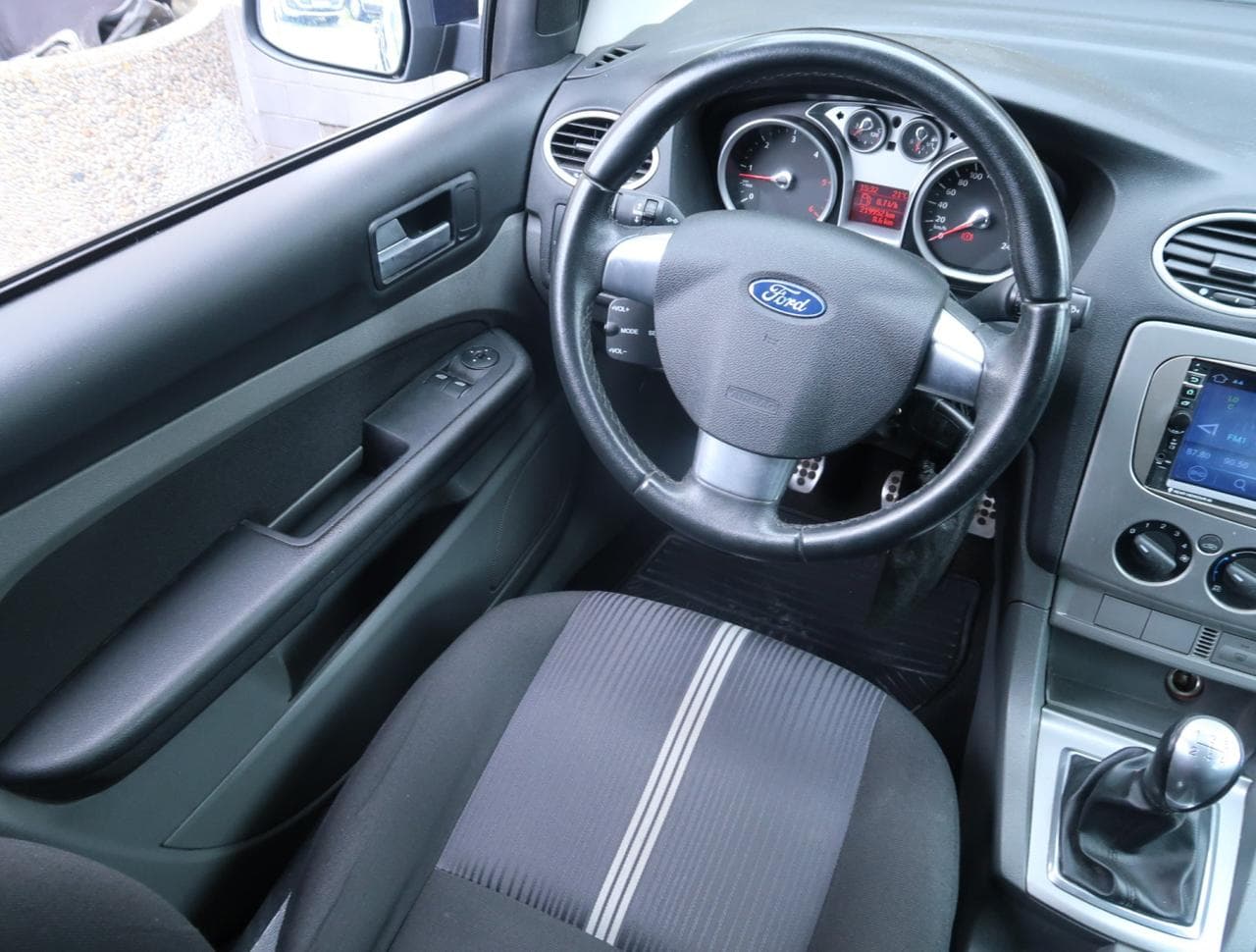 2010 Ford FOCUS - 9